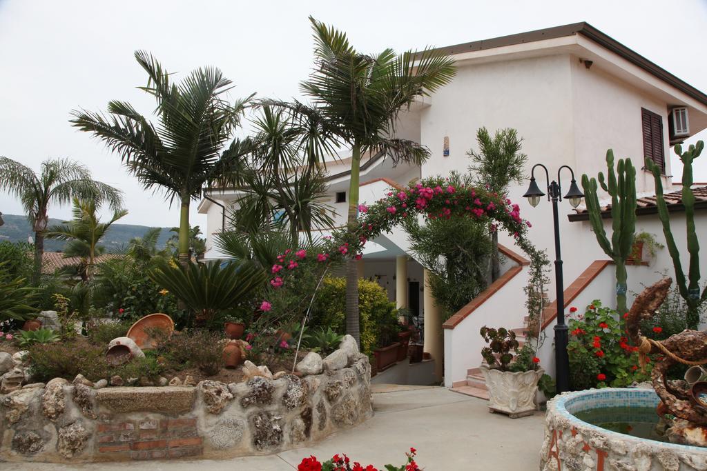 Hotel L'Ancora Capo Vaticano Exterior foto